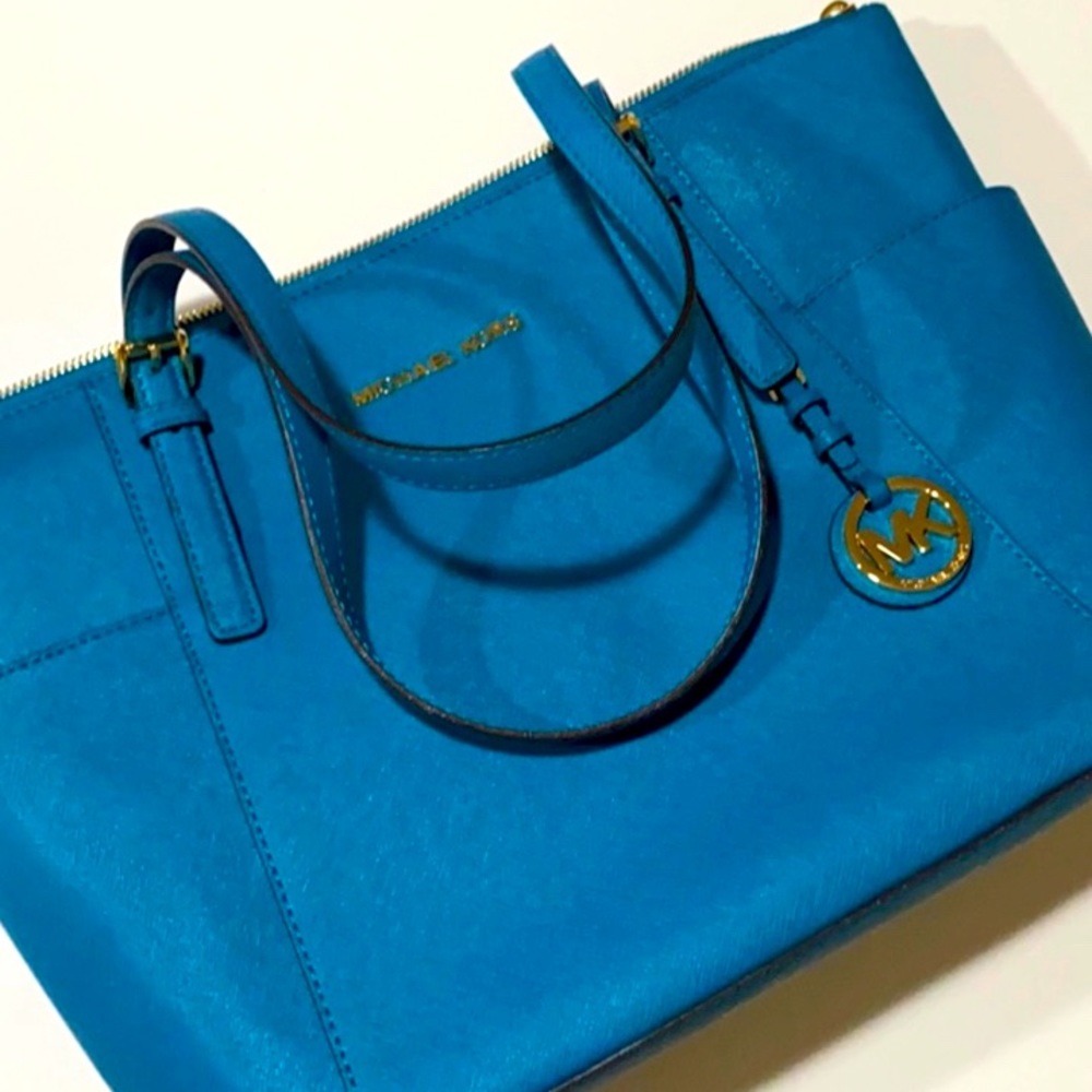 Michael Kors Jet Set Tote